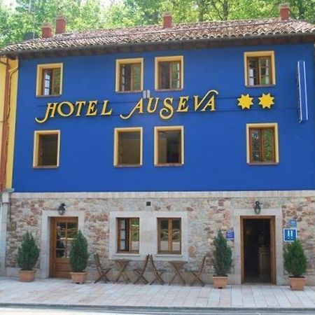 Auseva Hotell Covadonga Exteriör bild