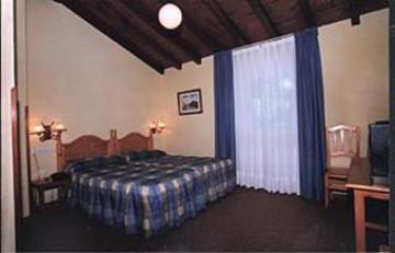 Auseva Hotell Covadonga Exteriör bild